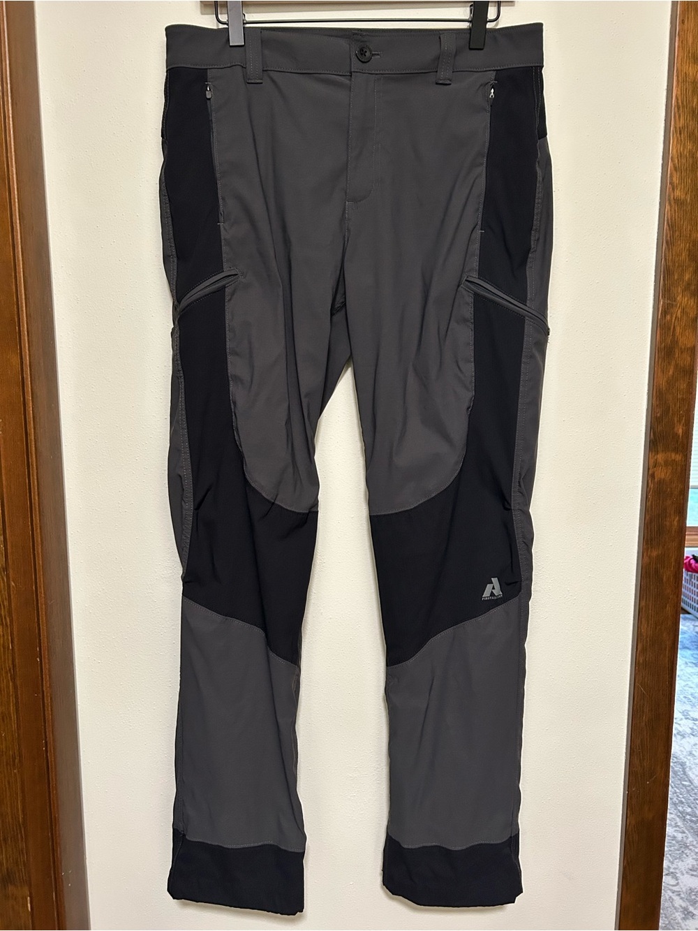 Eddie Bauer First Ascent Gray and Black Cargo Pants 12